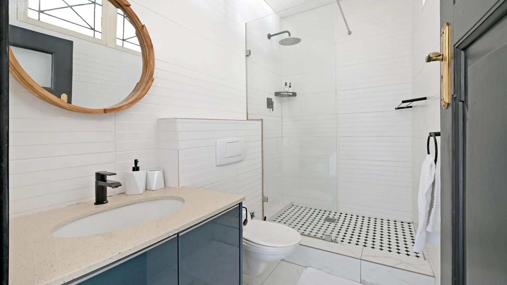Stylish City Gem Apartment In Green Market Square Cape Town