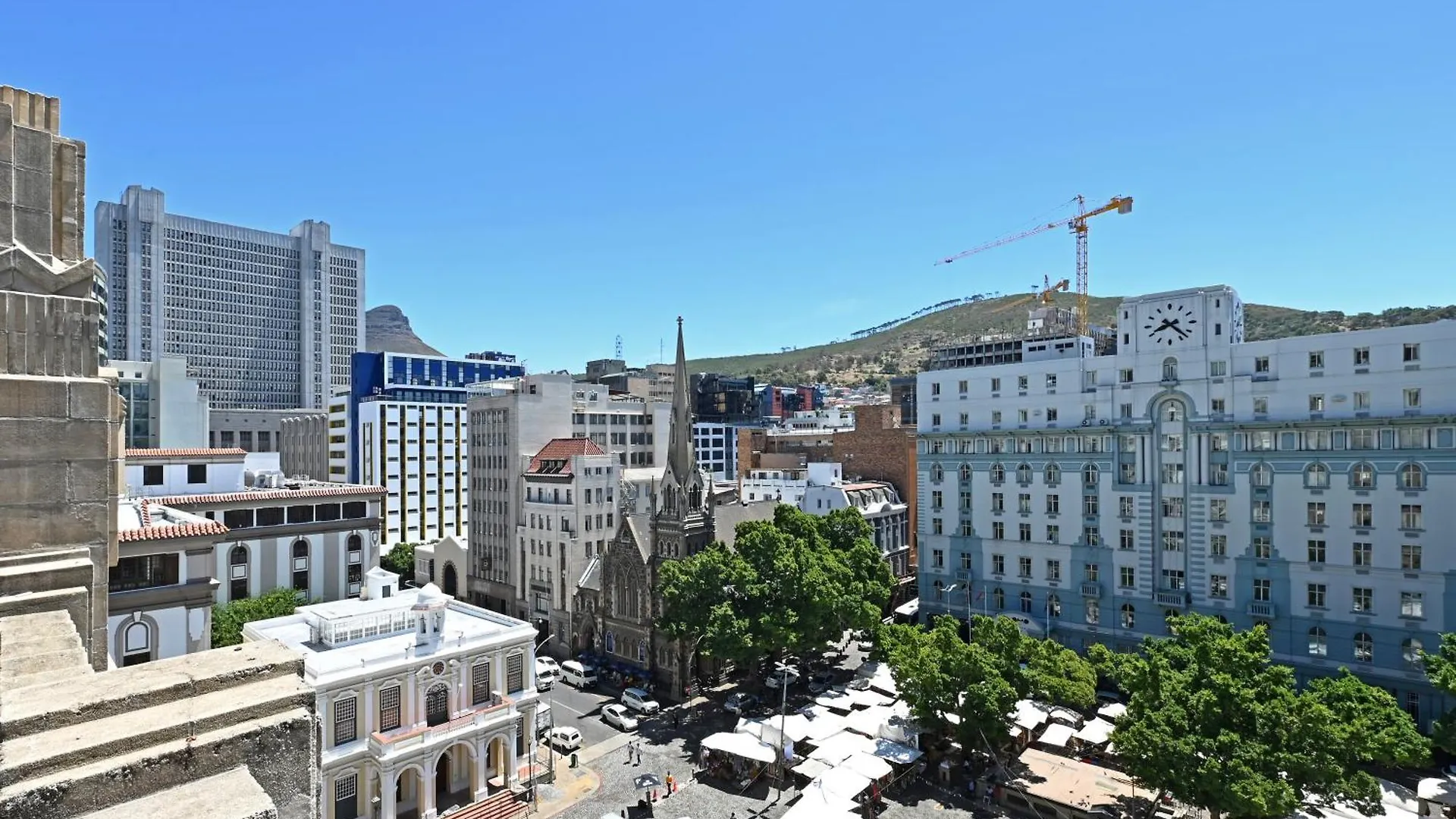 Stylish City Gem Apartment In Green Market Square Cape Town
